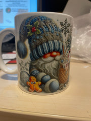 Tasse imprimée gnomes de Noël avec bonnet